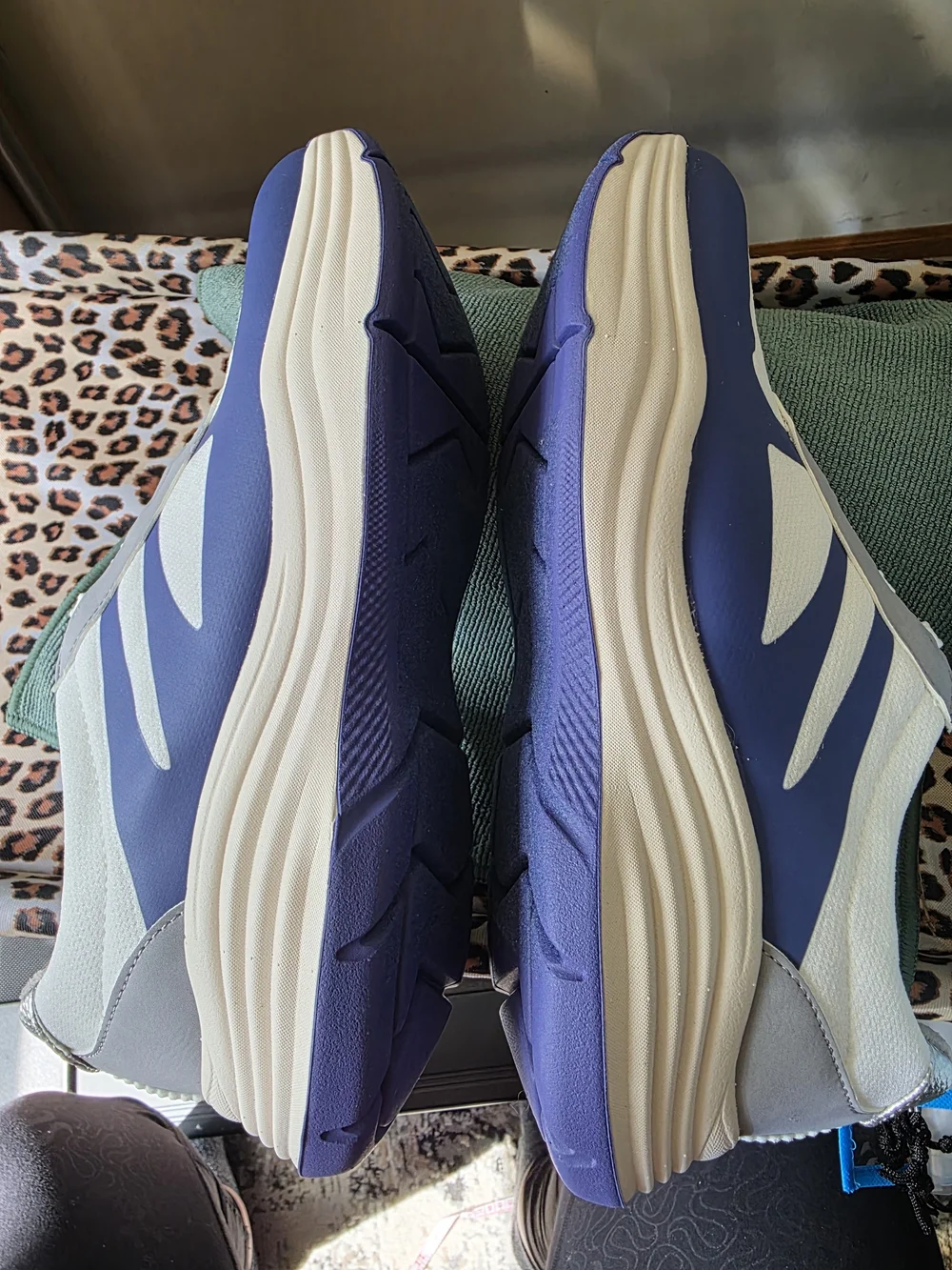 BZees Impulse Blue Slip On Comfort Sneakers Women's 9.5M NIB